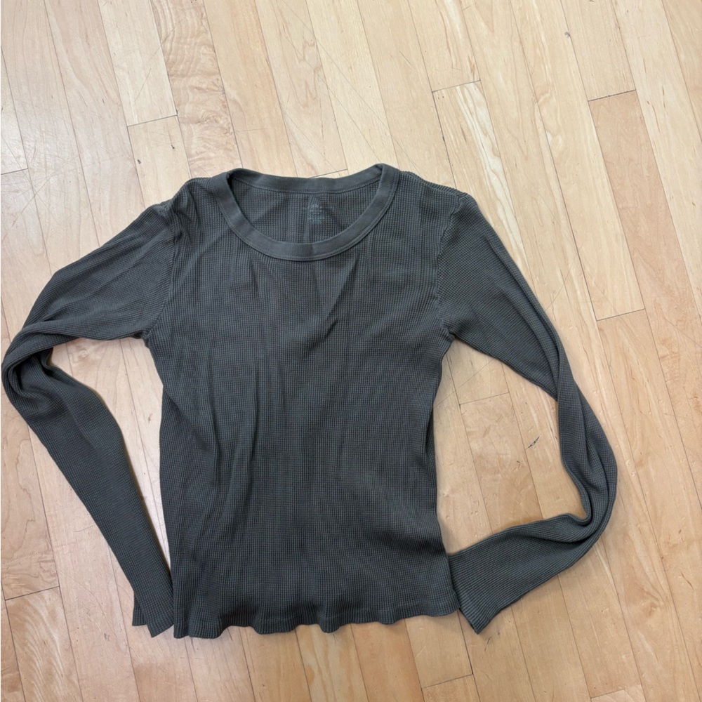 Brandy Melville Dark Green Waffle Longsleeve Tee